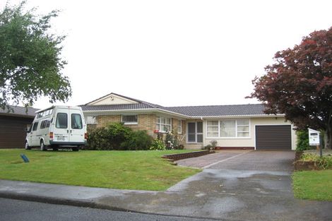 Photo of property in 141 Chichester Drive, Rosehill, Papakura, 2113