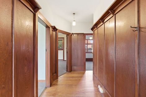 Photo of property in 48 Saint Andrews Square, Strowan, Christchurch, 8052