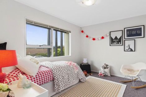 Photo of property in 13 Mallard Grove, Churton Park, Wellington, 6037