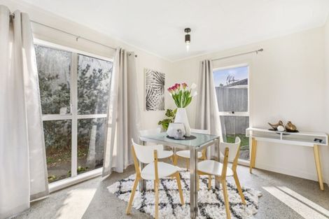 Photo of property in 21 Calthorp Close, Favona, Auckland, 2024