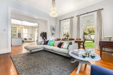 Photo of property in 13 Tinakori Road, Thorndon, Wellington, 6011