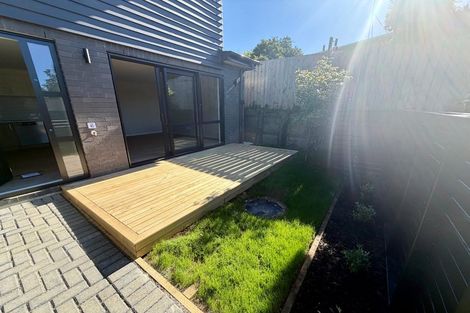 Photo of property in 27a Ennis Avenue, Pakuranga Heights, Auckland, 2010