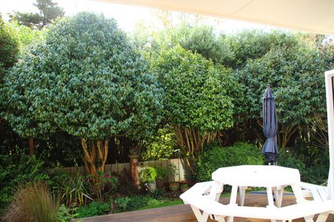 Photo of property in 55 Branch Road, Highlands Park, New Plymouth, 4312
