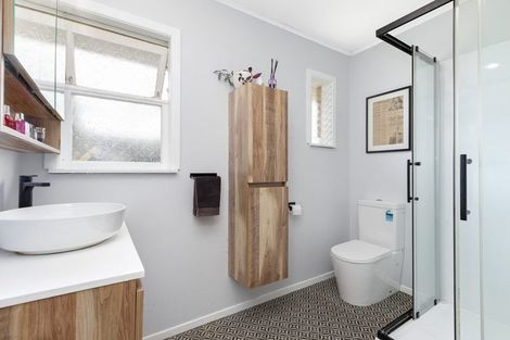 Photo of property in 19 Madill Street, Tuakau, 2121