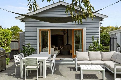 Photo of property in 32 Windermere Road, Papanui, Christchurch, 8053