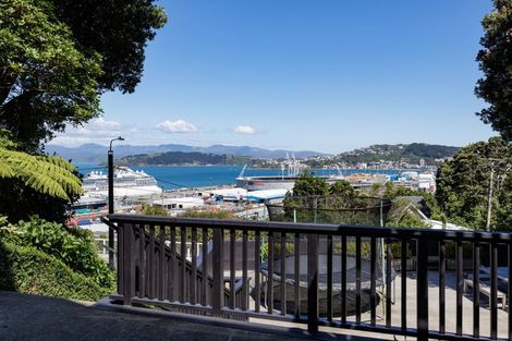 Photo of property in 2/10 Orchard Street, Wadestown, Wellington, 6012
