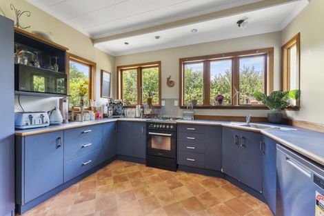 Photo of property in 25 Brightwater Terrace, Terrace End, Palmerston North, 4410
