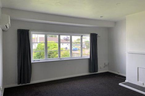 Photo of property in 7/9 Bell Street, Marton, 4710