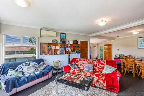 Photo of property in 85 Glengarry Road, Glen Eden, Auckland, 0602