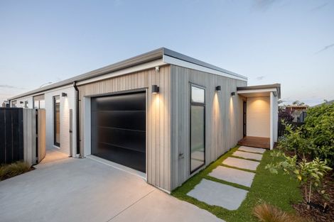 Photo of property in 5 Royal Crescent, Papamoa, 3118