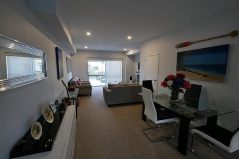 Photo of property in 27/11 Ray Small Drive, Papakura, 2110