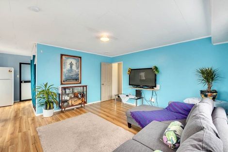 Photo of property in 12 Cameron Place, Ranui, Auckland, 0612