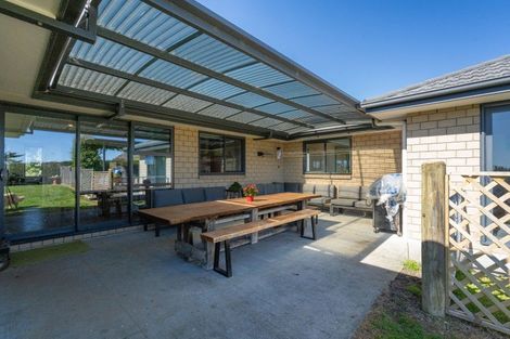 Photo of property in 30 Mountain View Drive, Manakau, Otaki, 5583