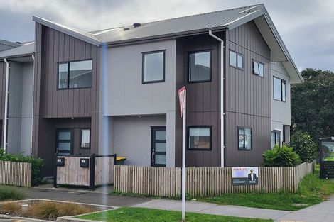 Photo of property in 1 Eileen Newey Place, Henderson, Auckland, 0612