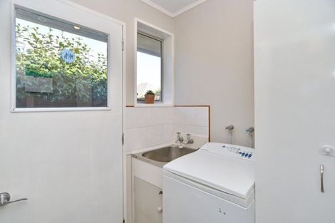 Photo of property in 10 Salford Avenue, Redwood, Christchurch, 8051