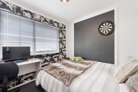 Photo of property in 37 Fraser Drive, Feilding, 4702