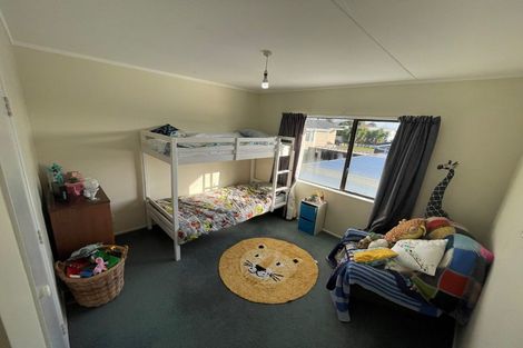 Photo of property in 1/1 Silvan Place, Bell Block, New Plymouth, 4312