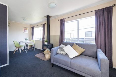 Photo of property in 19b Hilton Grove, Kelvin Grove, Palmerston North, 4414