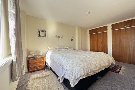 Photo of property in Jerningham Apartments, 20 Oriental Terrace, Oriental Bay, Wellington, 6011