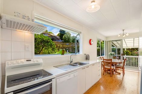 Photo of property in 37 Fitzwater Place, Henderson, Auckland, 0612
