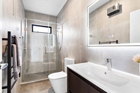 Photo of property in 11 Arahi Road, Clevedon, 2582