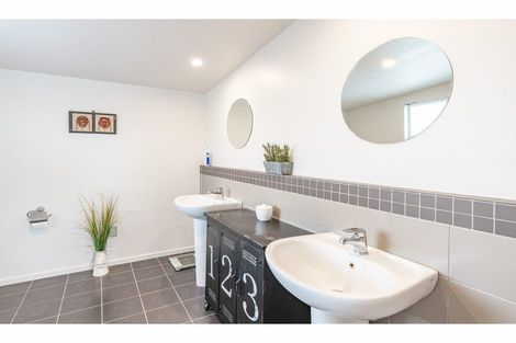 Photo of property in 5 Kensington Avenue, Rangiora, 7400