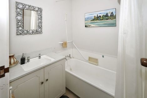 Photo of property in 100b Boucher Avenue, Te Puke, 3119