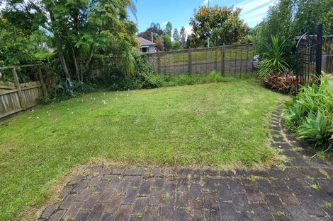 Photo of property in 62 West Fairway, Golflands, Auckland, 2013