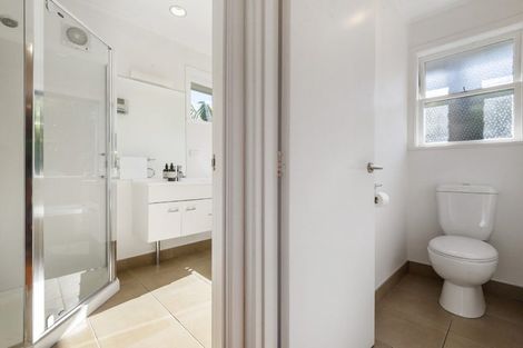 Photo of property in 7 Brussells Place, Birkenhead, Auckland, 0626