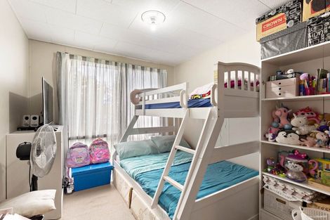Photo of property in 33 Starforth Place, Henderson, Auckland, 0612