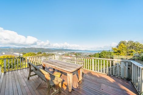 Photo of property in 117 Normandale Road, Normandale, Lower Hutt, 5010