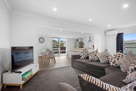 Photo of property in 44 Athenree Road, Athenree, Katikati, 3177