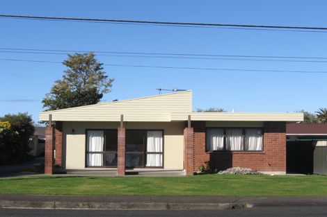 Photo of property in 2/607 Roberts Street, Hastings, 4122