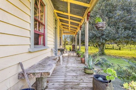 Photo of property in 230 Loop Road, East Takaka, Takaka, 7183