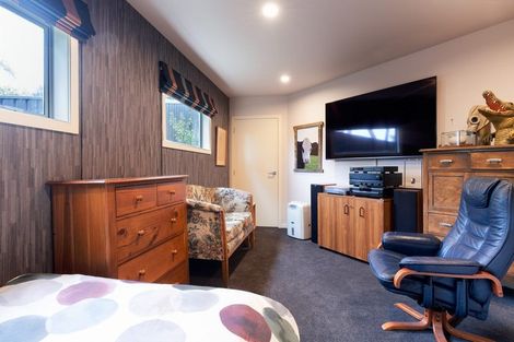 Photo of property in 30 Lowther Place, Taradale, Napier, 4112