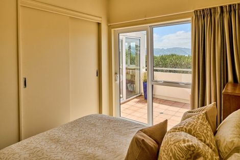 Photo of property in 14 The Crescent, Roseneath, Wellington, 6011