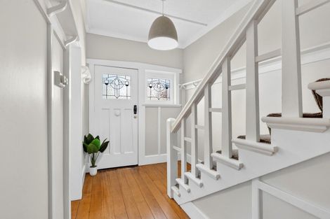 Photo of property in 32 Brougham Street, Nelson South, Nelson, 7010