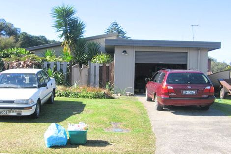 Photo of property in 217 Moana Anu Anu Avenue, Whangamata, 3620
