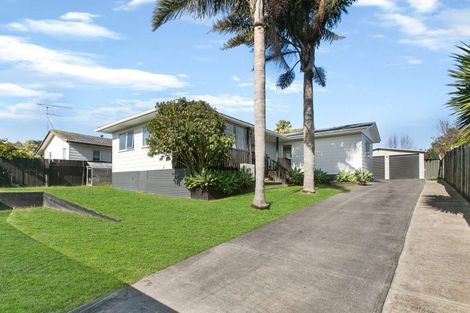 Photo of property in 4 Katrina Place, Massey, Auckland, 0614