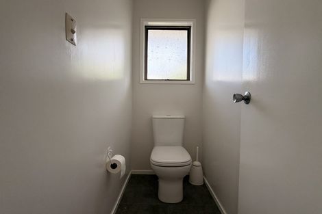 Photo of property in 8 Jillteresa Crescent, Half Moon Bay, Auckland, 2012