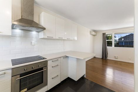 Photo of property in 4/53 Pakuranga Road, Pakuranga, Auckland, 2010