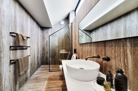 Photo of property in 99 Webb Street, Mount Cook, Wellington, 6011