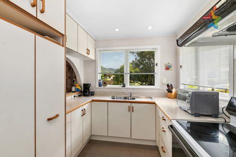 Photo of property in 4 Mimihau Grove, Wainuiomata, Lower Hutt, 5014