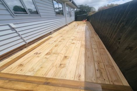 Photo of property in 139a Henderson Valley Road, Henderson, Auckland, 0612