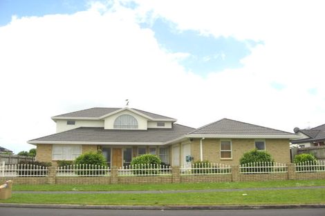 Photo of property in 37 Longford Park Drive, Takanini, 2112
