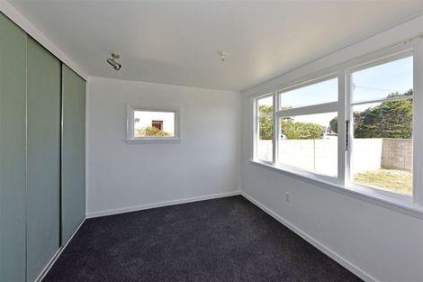 Photo of property in 84 Racecourse Road, Sockburn, Christchurch, 8042