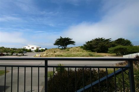 Photo of property in 372 Marine Parade, South New Brighton, Christchurch, 8062