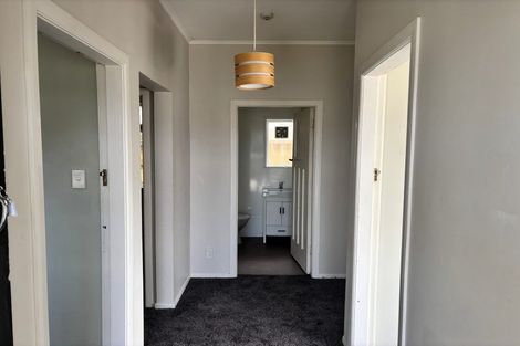 Photo of property in 2 Naughton Terrace, Kilbirnie, Wellington, 6022