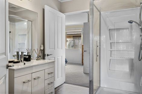 Photo of property in 3 Reeves Road, Rangiora, 7400