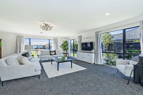 Photo of property in 25 Navy Loop, Rolleston, 7614